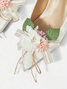 CUCCOO HITCHD 女士优雅花卉玫瑰蝴蝶结珍珠串珠尖头小猫跟高跟鞋，浪漫复古风格白色缎面正装鞋，适合圣诞节、新年、情人节的新娘婚礼派对高跟鞋 - 米色 - 查看 11
