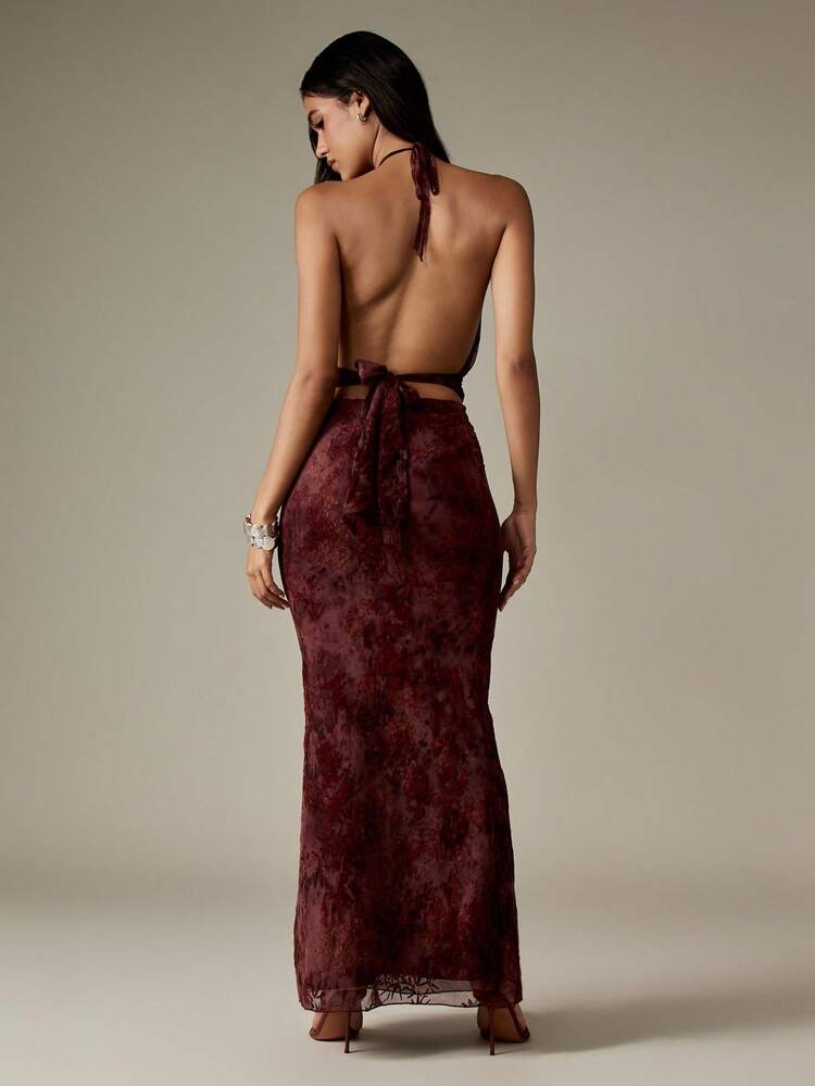 MISSGUIDED Velvet Halter Neck Crop Top And Maxi Skirt Christmas