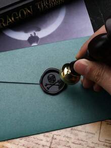 1 chiếc con dấu sáp dòng DARK SERIES mới, đầu con dấu kiểu cổ điển, chất liệu đồng thau có thể tháo rời, đầu con dấu sơn lửa dùng cho thiệp mời đám cưới, bao bì quà tặng, sổ lưu niệm, trang trí quà tặng thủ công DIY. - Nhiều kích cỡ - Xem 8