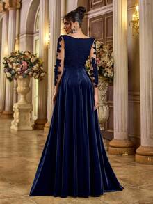Aureia Đầm dạ hội trang trọng, thanh lịch, màu tối, phối ren, cổ chữ V, tay dài, chất liệu xuyên thấu, đính kết họa tiết tương phản, dáng chữ A, xẻ tà cao, thích hợp cho ngày Valentine. - Màu xanh hải quân - Xem 5