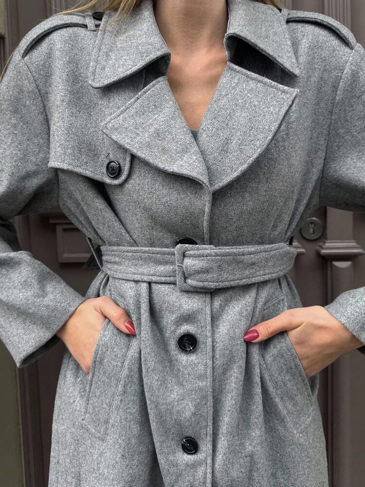 WOLL-MANTEL MIT GÜRTEL UND KRAGEN