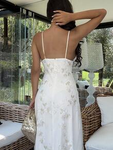 Ronhire Mùa cưới của phụ nữ Gợi cảm Thanh lịch Cổ chữ V sâu Ruffle Ngực thêu Eo bó Đầm maxi thêu lãng mạn Trang phục tuần trăng mật Phụ nữ Phụ nữ Váy dự tiệc cưới Đảo Trang phục kỳ nghỉ Váy mùa hè cho phụ nữ Váy dự tiệc cưới cho phụ nữ Váy chống nắng cho phụ nữ Trang phục Ngày của Mẹ - Màu be - Xem 2