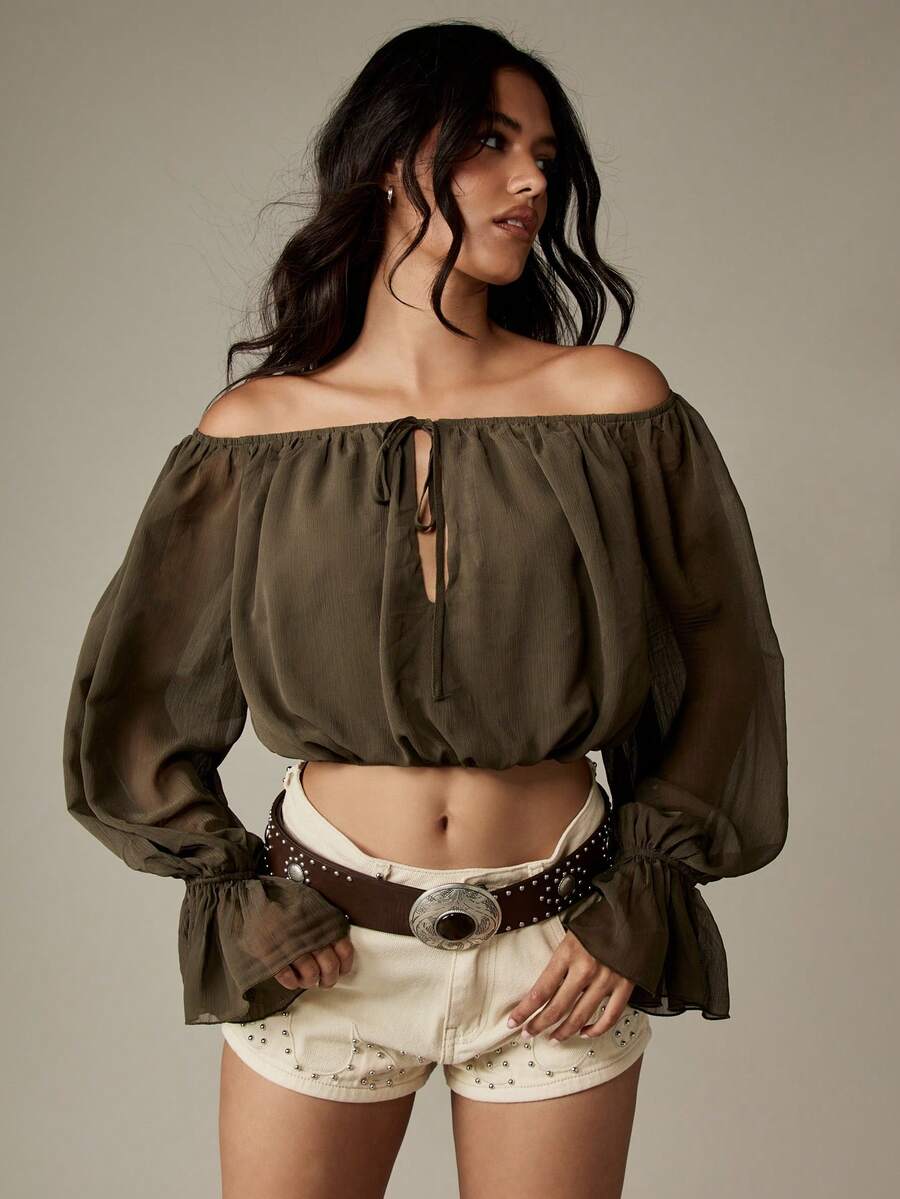 MISSGUIDED Áo crop top trễ vai tay dài kiểu nông dân voan mỏng nhẹ nhún bèo Boho lễ hội mùa hè bãi biển thường ngày tiệc tối Bardot - Màu xanh Ô liu - Xem 1