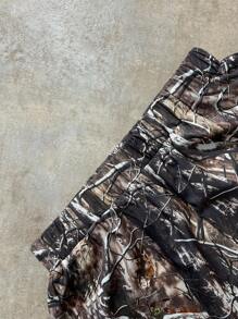 SHEIN 青少年男孩休闲树叶和字母印花舒适短裤，适合度假、街头时尚、通勤、学校、日常穿着、运动，适合春夏季