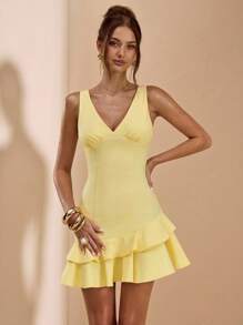 SHEIN BAE 女士黄色奶油色甜美深 V 领褶饰不对称多层荷叶边连衣裙，适合夏季 - 黃色 - 查看 4