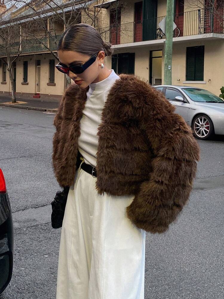 Women's Short V-Neck Fluffy Jacket, Casual Fluffy Coat Winter Faux Fur Coat