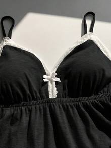 SHEIN EZwear Bộ đồ nữ cỡ lớn gồm áo hai dây và quần short ren phối màu đen. - màu đen - Xem 6