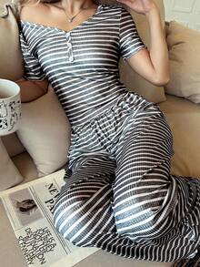 SHEIN 女士V领纽扣装饰针织休闲条纹印花睡衣套装女士睡衣套装条纹睡衣套装条纹休闲套装两件套睡衣套装两件套睡衣套装 - 深灰色 - 查看 6