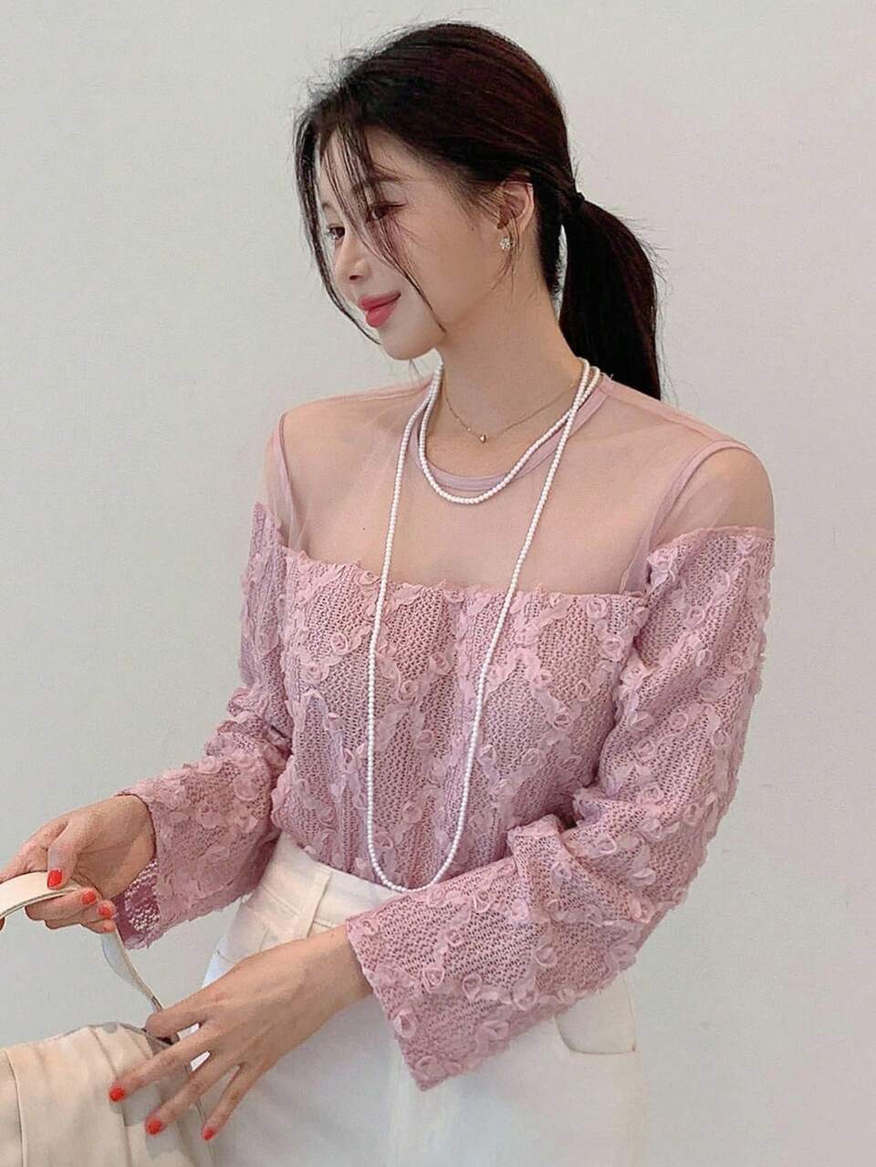 Women's Elegant Commuter Mesh Patchwork Jacquard Fabric Round Neck Blouse Long Sleeve Top Off The Shoulder