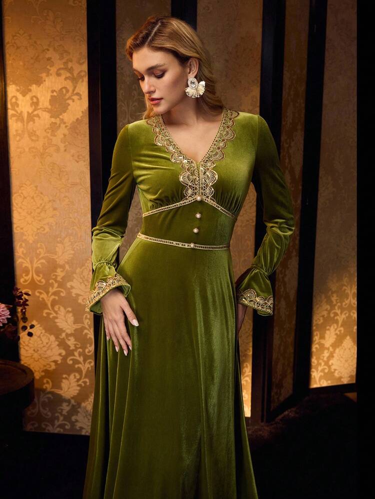 ELEGANT APPLIQUE DECOR LONG SLEEVE DRESS