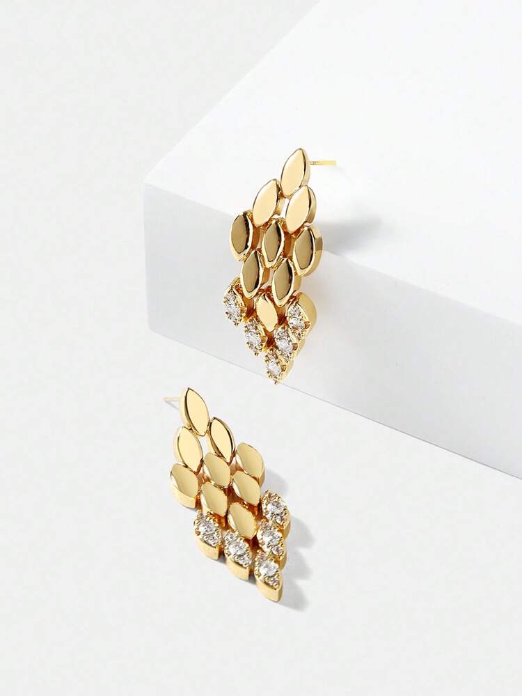 18K GOLD PLATED FASHIONABLE MINIMALIST STUD EARRINGS