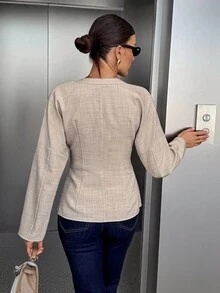 Siren Gaze New Autumn And Winter Thin Jackets With Metal Buckles For Women, Women's Silhouette Shirts, Fashionable Women's Clothing, Casual Commuter Tops, Office Clothes For Women Women Blouses Elegant