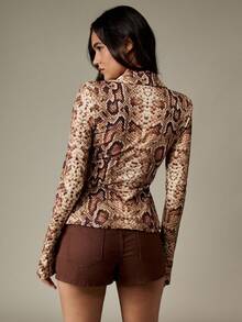 MISSGUIDED Women Snakeskin Print Button Up Collared Shirt Long Sleeve Form Fitting Shoulder Pad Blouse Classic Professional Autumn Winter Fashion - Brown - View 2