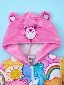SHEIN X Care Bears 小女孩法兰绒可爱卡通熊印花3D耳朵连帽睡衣连体裤，适合春秋冬季