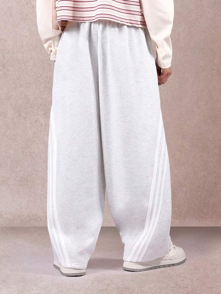 サイドパネルディテールのワイドレッグスウェットパンツ