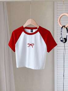 Attitoon Áo thun tay ngắn Raglan cổ tròn ôm sát màu đỏ và trắng, họa tiết nơ đỏ - Đỏ và trắng - Xem 6