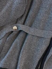 GlowEve CURVE Bộ đồ dệt kim dài tay viền màu tương phản cỡ lớn - Xám - Xem 8