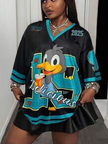 SHEIN CURVE+ 大码女式休闲宽松简约 V 领可爱鸭子印花 T 恤/大码 T 恤/图案 T 恤 - 黑色 - 查看 5