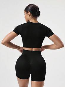 Easithlete 2 件套 + 常规版型 + 吸湿排汗面料/罗纹 + 圆领/基本款/海军蓝 + 运动服套装 + 无缝/健身/瑜伽短裤紧身裤套装 骑行短裤套装 瑜伽套装 短裤 女士健身套装 - 黑色 - 查看 2