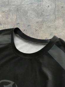 AXEPEAK 运动拼接开叉印花男士休闲宽松版型圆领短袖T恤 - 深灰色 - 查看 4