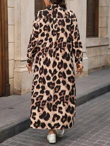 EMERY ROSE فستان قميص كاجوال فضفاض بتصميم كتف متدلي بطبعة نمر للمرأة البدينة، تصميم جيب وهمي، فستان طويل للربيع/الخريف - متعدد الألوان - مشاهدة 2