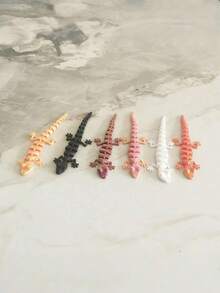 SHEIN Random Colors Suitable For Mobile Mini Geckos Christmas, Valentine's Day, Halloween, New Year, Birthdays, Parties, Decorations