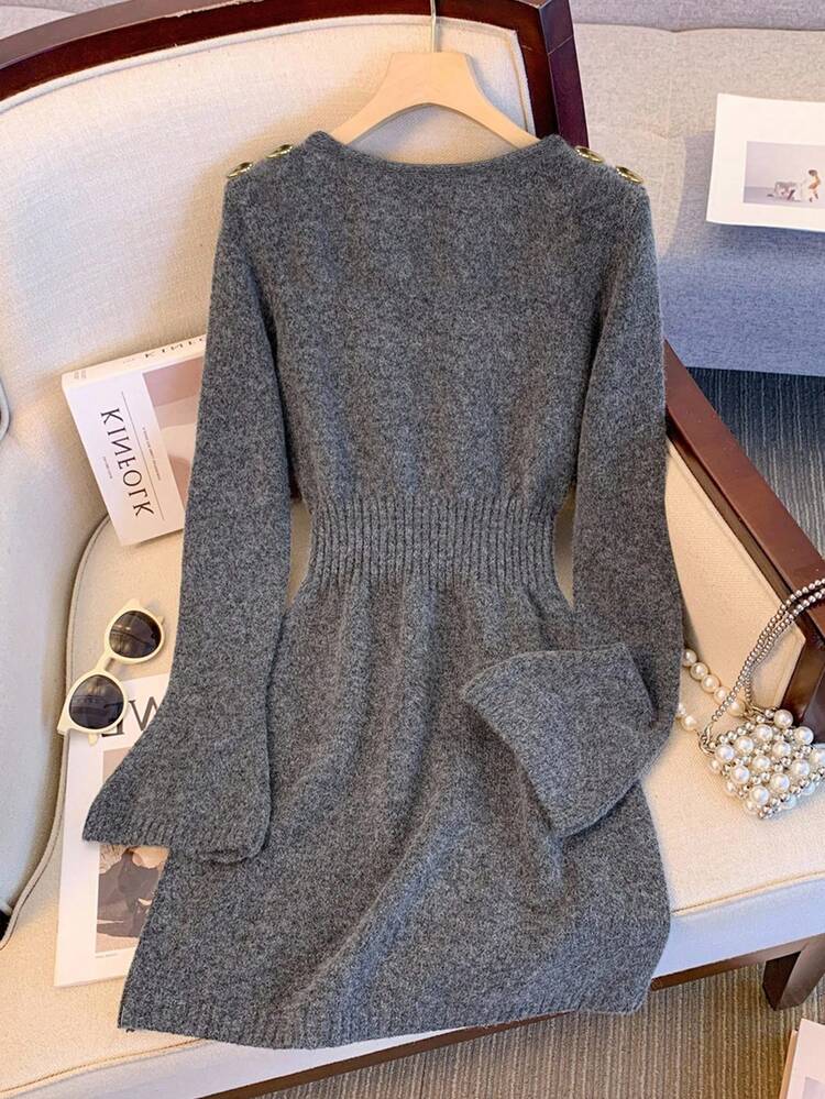 Franclia 女士秋冬新款法式优雅休闲设计独特百搭精致修身款式独特金属纽扣毛衣裙 - 深灰色 - 查看 2