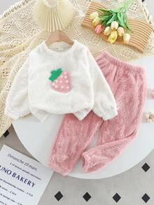 SHEIN Playful Pals 2 件套少女可爱草莓刺绣针织羊毛长袖上衣和裤子套装，适合居家、上学、秋冬休闲装 - 粉色 - 查看 1