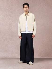 SUMWON Lässiges langärmliges Knopfhemd mit Streifenmuster, figurbetonter Passform, rotes gesticktes Logo-Detail, Brusttasche, leicht für Frühling und Herbst - Gelb - Übersicht 4