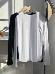 SHEIN EZwear Camiseta de manga larga de cuello redondo de diseño minimalista de unicolor, versátil, talla grande - Blanco y Negro - Ver 4
