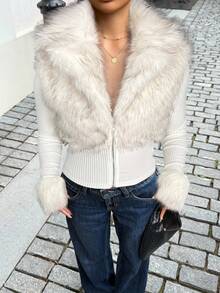 Muchica 秋冬时尚街头风格白色仿皮草拉链长袖女夹克