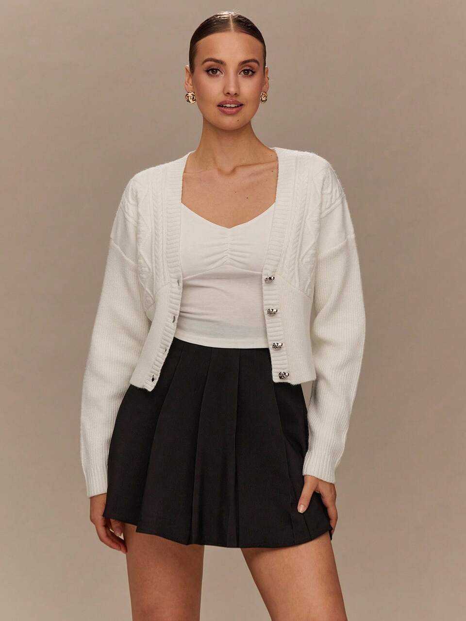 Enchnt Women's Off-White Deep V-Neck Long Sleeve Cardigan Sweater,Elegant&Fashionable Minimalist Autumn Clothes For School,Back-To-School,Date&Wedding Guest