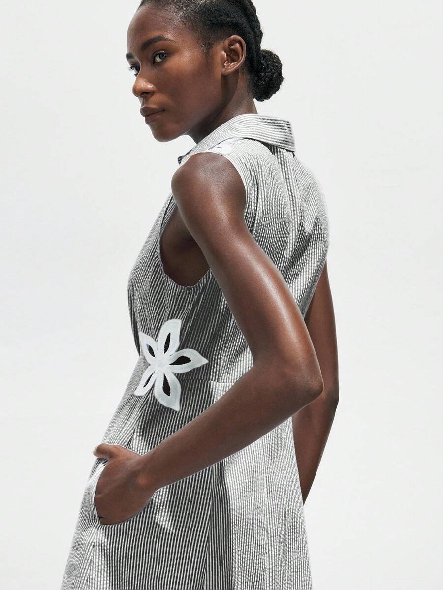 Maija 2025秋冬条纹单排扣收腰碎花镂空口袋休闲无袖衬衫裙，现代优雅都市浪漫端庄简约复古风格，适合婚礼嘉宾、生日、万圣节、商务休闲、办公室、约会、派对、圣诞节、新年