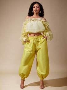 Vixey Áo crop top hở vai có dây rút, chi tiết xếp nếp dệt mỏng - Màu vàng - Xem 4