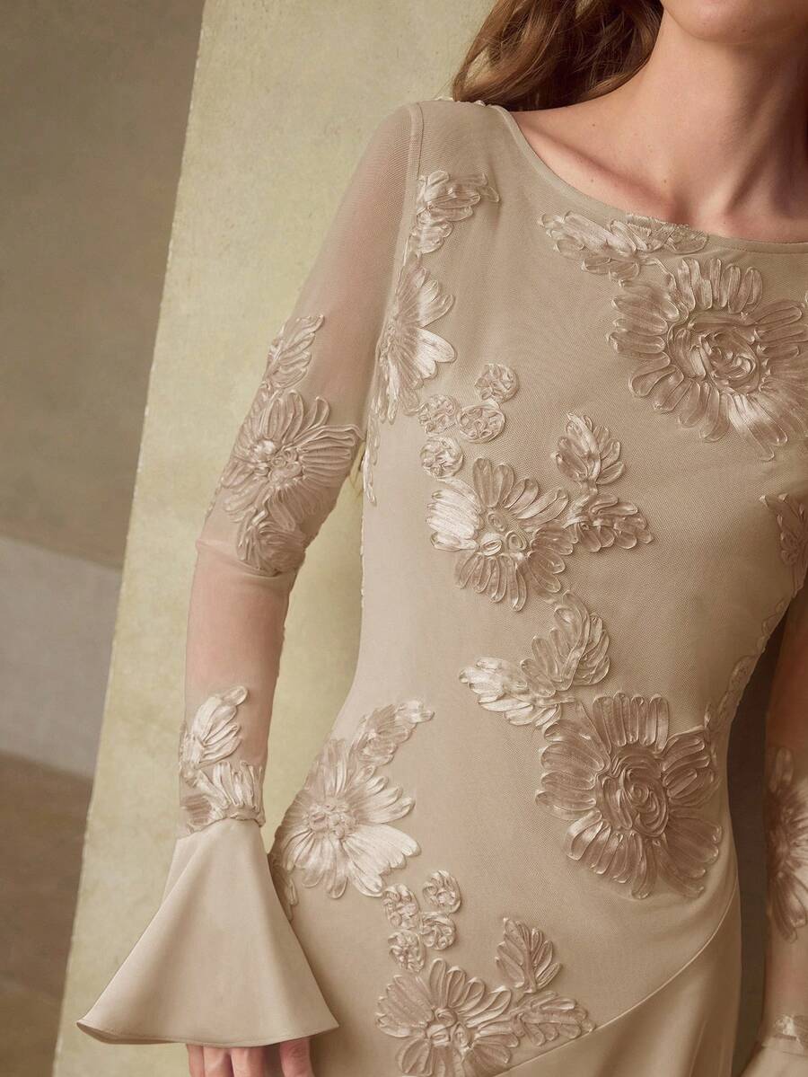 MOTF PREMIUM VESTIDO DE MALLA CON CONTRASTE BORDADO - Caqui - Ver 2