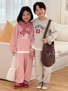 Genkimix Kids 2件組大尺寸圖案衛衣與運動長褲小男孩兄弟姊妹套裝 - 杏色 - 查看 5