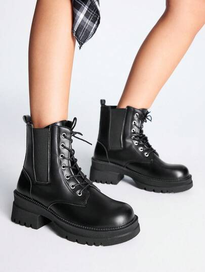 Sugerpunk Women's Black Zipper Lace-Up Ankle Boots, Punk Rock Style Chain Decor Motorcycle Boots, College Gothic Knight Leather Booties