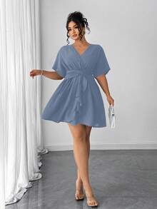 Elenzga Váy mini thắt nút chéo gợi cảm cỡ lớn có viền bèo nhún, váy voan, kiểu dáng mới mùa hè, cổ chữ V sâu, tay bèo nhún, màu trơn, thắt eo, váy ngắn ôm sát thắt nút xoắn kiểu Pháp, váy đen nhỏ màu đen - Màu xanh lam - Xem 3