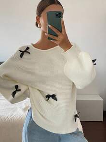 Livesso Suéter feminino com decoração de laço no ombro oblíquo de outono - Branco - Ver 5