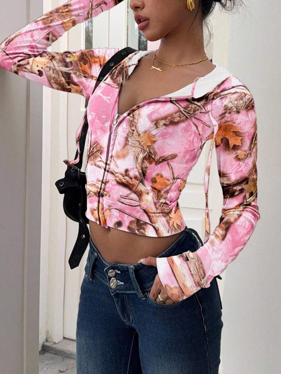 SHEIN EZwear 女式仿生迷彩树叶印花街头复古连帽衫，毕业典礼，教师，返校套头衫秋季