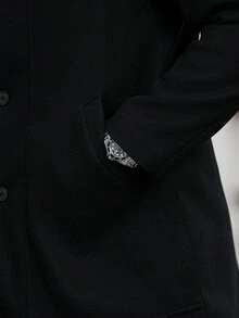 Manfinity CasualCool Áo khoác dài dáng suông dành cho nam giới trưởng thành, phù hợp cho trang phục thường ngày, đi làm, phong cách đường phố, thích hợp cho mùa xuân và mùa thu. Chiếc áo khoác này là một món đồ đa năng không thể thiếu trong tủ quần áo của nam giới, và là một món quà tuyệt vời dành cho bạn trai hoặc chồng. - màu đen - Xem 5