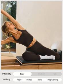 GLOWMODE 26英寸FeatherFit™罗纹无前缝侧袋高腰紧身裤低冲击瑜伽普拉提工作室日常休闲装 - 巧克力棕 - 查看 7