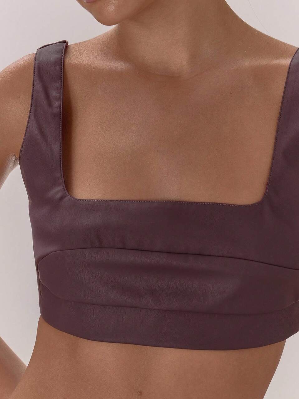 Top corto de bralette con cuello cuadrado de piel sintética, elegante y sexy para ocasiones de noche, vacaciones, fiestas con capas, elegante para primavera y verano