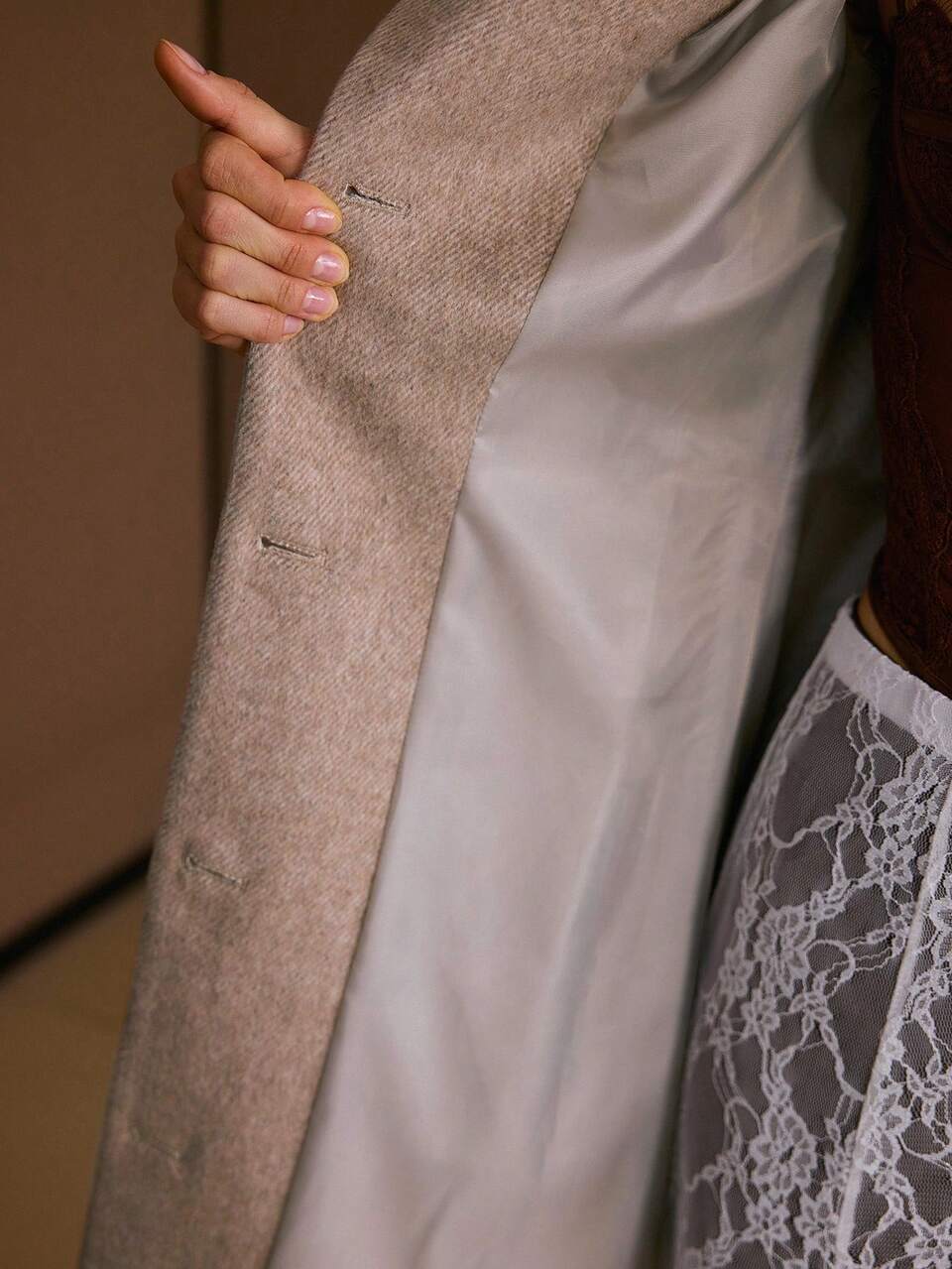 AUTUMN/WINTER ELEGANT COMMUTER ROMANTIC WAIST-CINCHED TWILL WOOL BLEND OVERCOAT WITH BELT