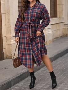 EMERY ROSE Klassisches Hemdblusenkleid in Rot & Blau Karomuster für Damen in Große Größen, mit geschwungener Saumkante, Taillengürtel für Taillendefinition, symmetrische Taschen, lässig für den Alltag & Zusammenkünfte, Herbst/Winter