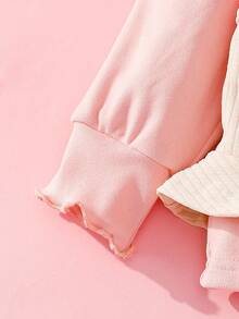 SHEIN Baby Girl Cute Solid Color Puff Sleeve T-Shirt & Cartoon Embroidered Strap Pants Set Fall Winter - Pink - View 4