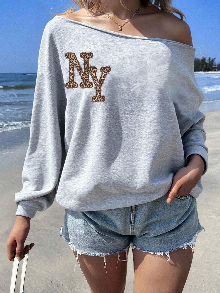 Veykashi Sudadera holgada de manga larga con estampado de letra NY y leopardo, de hombros descubiertos, para mujer