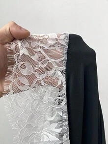 NU&NOW 大码女式撞色蕾丝拼接性感优雅开衩修身长裙 - 黑與白 - 查看 7