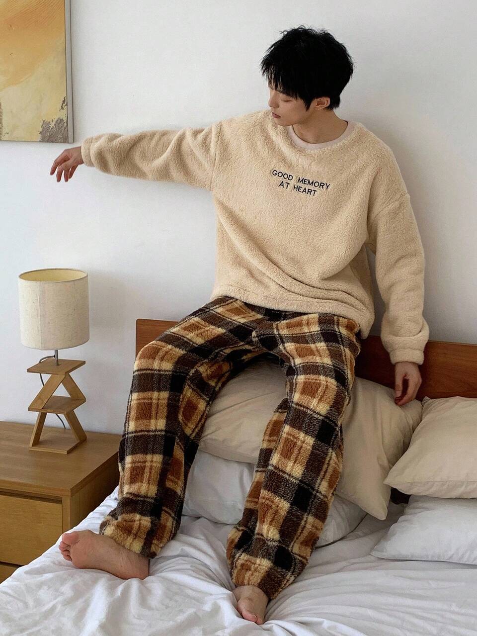 Men's Letter Embroidery Design Fleece Sweatshirt And Plaid Pants Loungewear Set, Autumn/Winter, Fall Clothes Fluffy Pajama, Cozy