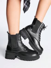 Sugerpunk 女式黑色拉链系带踝靴、朋克摇滚风格链条装饰摩托车靴、学院哥特式骑士皮革短靴 - 黑色 - 查看 2